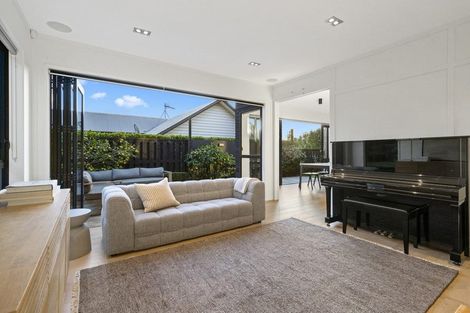 Photo of property in 5 Ridge View Crescent, Pukekohe, 2120