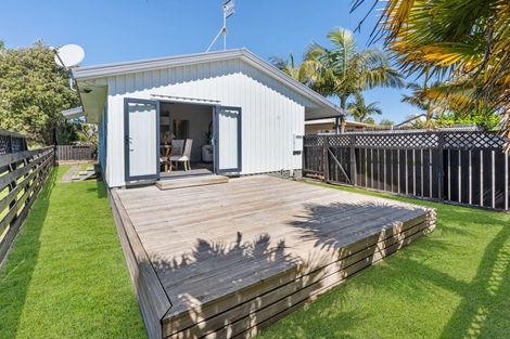 Photo of property in 5b Emery Place, Papamoa Beach, Papamoa, 3118