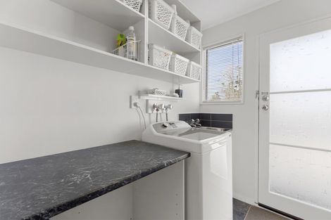 Photo of property in 9 Pluto Place, Milson, Palmerston North, 4414