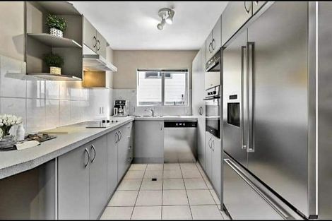 Photo of property in 26/3 Hulme Place, Henderson, Auckland, 0612