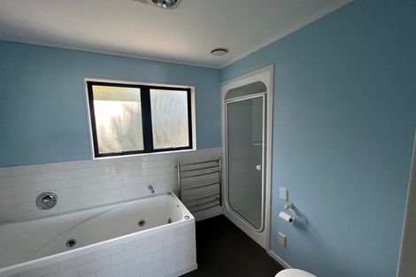 Photo of property in 21 Gurkha Crescent, Khandallah, Wellington, 6035