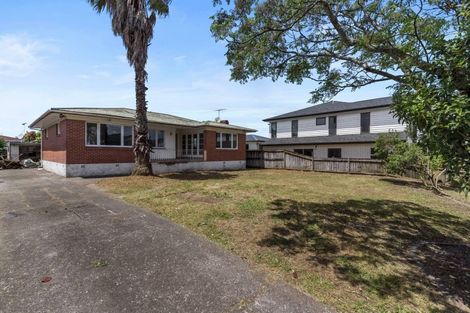 Photo of property in 12 Laureston Avenue, Papatoetoe, Auckland, 2025