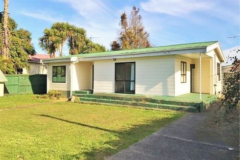 Photo of property in 23 Smiths Avenue, Papakura, 2110