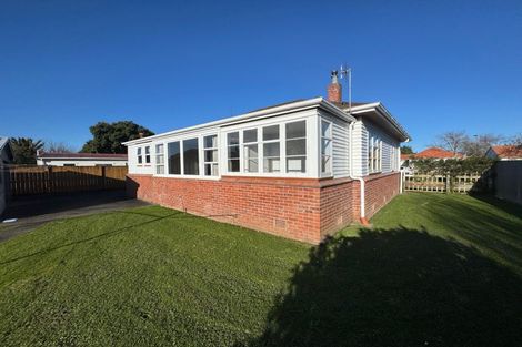 Photo of property in 129 Savage Crescent, West End, Palmerston North, 4412