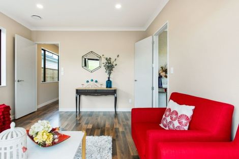 Photo of property in 17 Tawatawa Street, Long Bay, Auckland, 0630