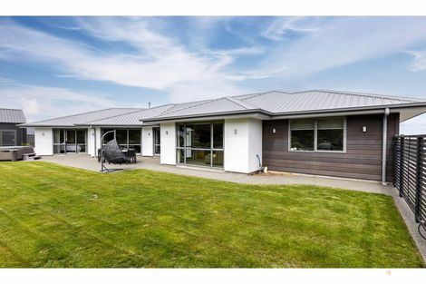 Photo of property in 32 Meadowstone Street, Gleniti, Timaru, 7910