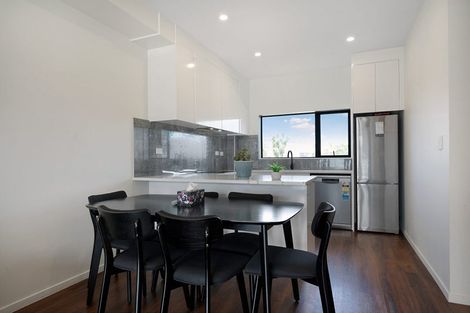 Photo of property in 4/68 Smythe Road, Henderson, Auckland, 0612