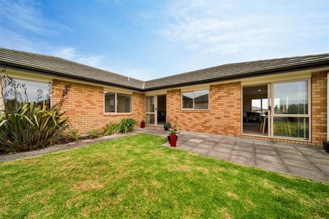 Photo of property in 17 Jules Crescent, Bell Block, New Plymouth, 4312