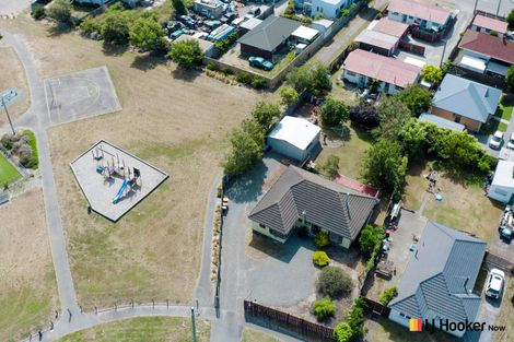 Photo of property in 15 Merrington Crescent, Aranui, Christchurch, 8061