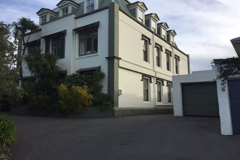 Photo of property in 16a Hadfield Terrace, Kelburn, Wellington, 6012