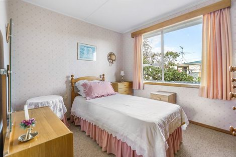 Photo of property in 5 Peat Place, Mosgiel, 9024