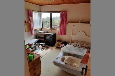 Photo of property in 15 Te Henga Road, Waitakere, Henderson, 0781