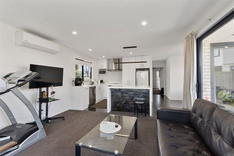 Photo of property in 144 Linwood Avenue, Linwood, Christchurch, 8011