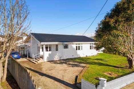 Photo of property in 15 Dawson Street, Pahiatua, 4910