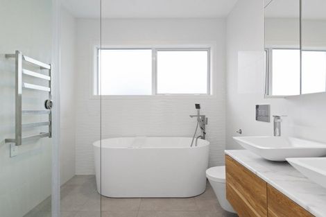 Photo of property in 2/1 Routly Avenue, Pukekohe, 2120