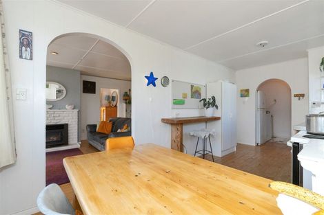 Photo of property in 9 Haumia Street, Paekakariki, 5034
