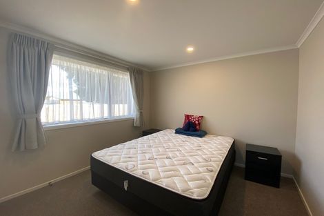 Photo of property in 2/26 Allen Street, Mangere East, Auckland, 2024