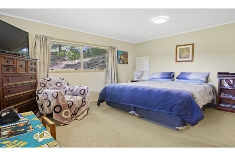 Photo of property in 1 Logan Road, Paeroa, 3600