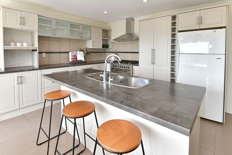 Photo of property in 45 Tindalls Bay Road, Tindalls Beach, Whangaparaoa, 0930