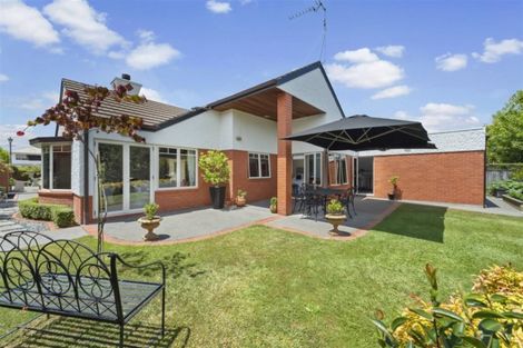 Photo of property in 20 Fernwater Place, Flagstaff, Hamilton, 3210