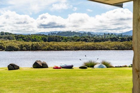 Photo of property in 32 Thelma Road, Mangawhai Heads, Mangawhai, 0505