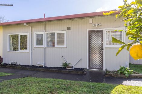 Photo of property in 2/39 Rathgar Road, Henderson, Auckland, 0610