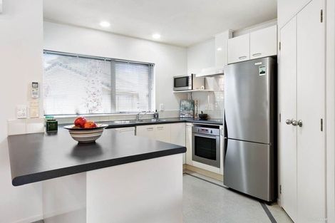 Photo of property in 1/19 Driscoll Place, Farm Cove, Auckland, 2010