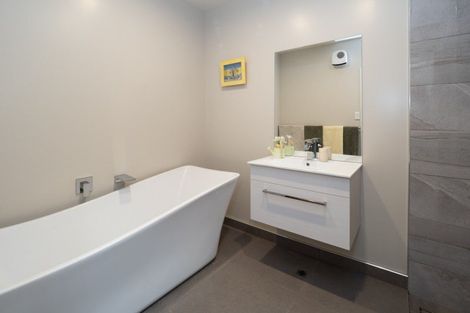 Photo of property in 128 Johnstone Street, Tinwald, Ashburton, 7774