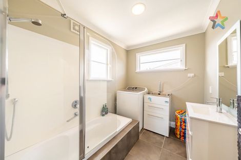 Photo of property in 1045 Fergusson Drive, Clouston Park, Upper Hutt, 5018