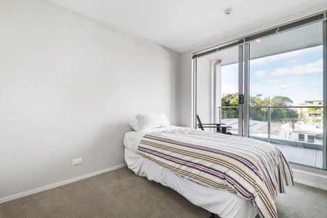Photo of property in Norfolk Apartments, 305/19 Bute Road, Browns Bay, Auckland, 0630