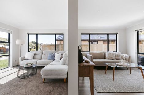 Photo of property in 35 Pakanga Grove, Pyes Pa, Tauranga, 3112