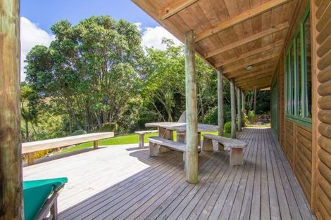 Photo of property in 156 Shanks Road, Helensville, 0875