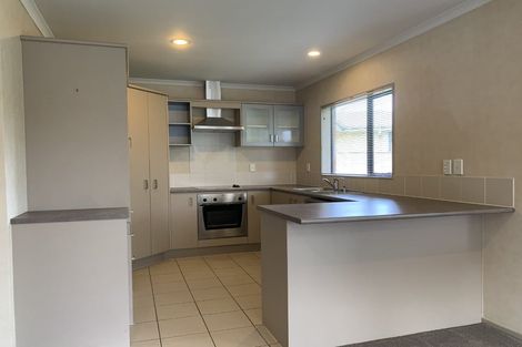 Photo of property in Waimanu Bay Village, 11/1 Piriti Drive, Te Atatu Peninsula, Auckland, 0610