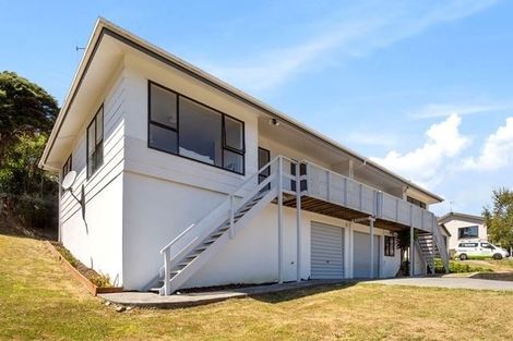 Photo of property in 49a Albatross Close, Whitby, Porirua, 5024