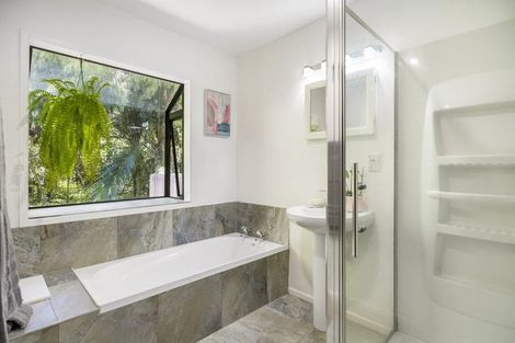 Photo of property in 2/128 Manuka Road, Bayview, Auckland, 0629