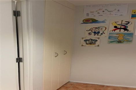 Photo of property in 8a/30 Westward Ho, Glen Eden, Auckland, 0602