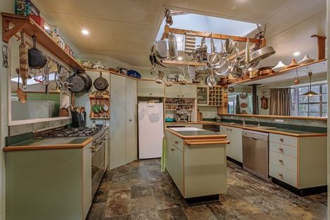 Photo of property in 6 Otira Place, Awapuni, Palmerston North, 4412