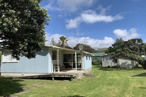 Photo of property in 19 Waetford Road, Matapouri, Whangarei, 0173