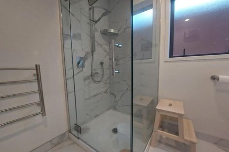 Photo of property in 8/10 Yeovil Road, Te Atatu Peninsula, Auckland, 0610