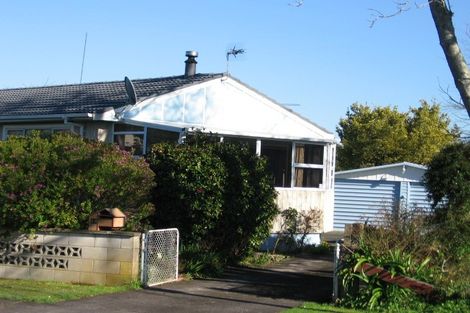 Photo of property in 13 Cooper Place, Papakura, 2110