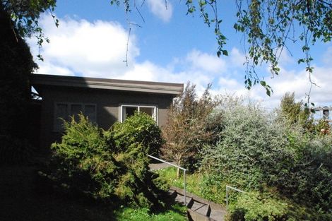 Photo of property in 6 Rangiora Avenue, Kaiwharawhara, Wellington, 6035