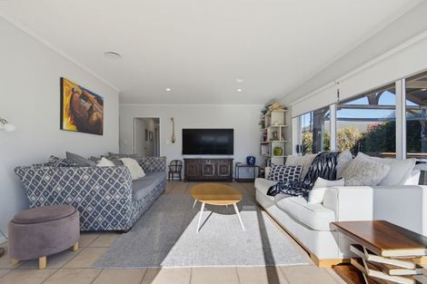 Photo of property in 9 Dalton Drive, Papamoa Beach, Papamoa, 3118