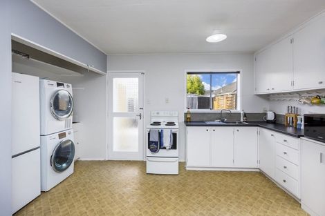 Photo of property in 9 Camp Street, Silverstream, Upper Hutt, 5019