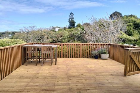 Photo of property in 20a Eastview Grove, Normandale, Lower Hutt, 5010