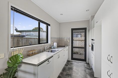 Photo of property in 5/13 Cracroft Street, Waitara, 4320