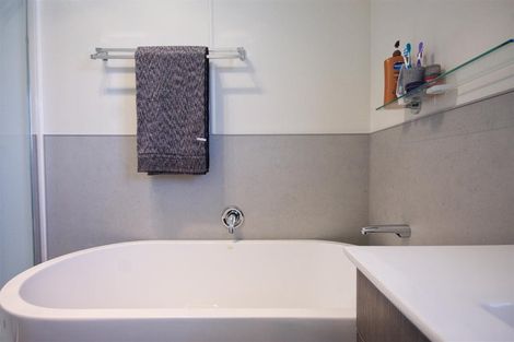 Photo of property in 5 Porikapa Road, Owhata, Rotorua, 3010