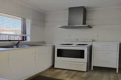 Photo of property in 2/14 Aberfeldy Avenue, Highland Park, Auckland, 2010