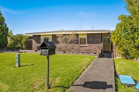 Photo of property in 1/20 Halldene Terrace, Red Beach, 0932