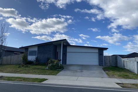 Photo of property in 67 Dunkeld Drive, Papamoa, 3118