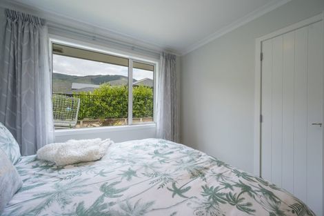 Photo of property in 16b Huntaway Close, Stoke, Nelson, 7011